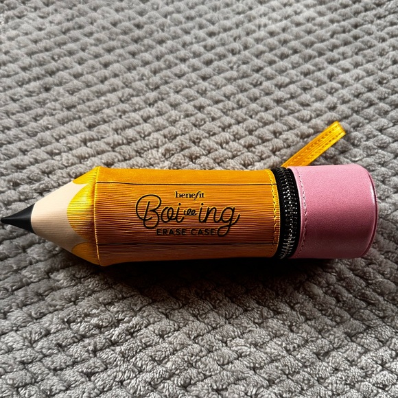 NEW Benefit Cosmetics Pencil Small Cosmetic Bag - Picture 2 of 2